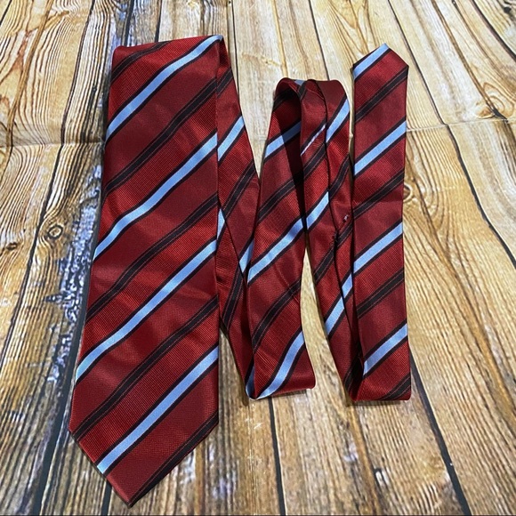 Paul Smith of London 100% Silk Tie and Cuff Links - Picture 2 of 4